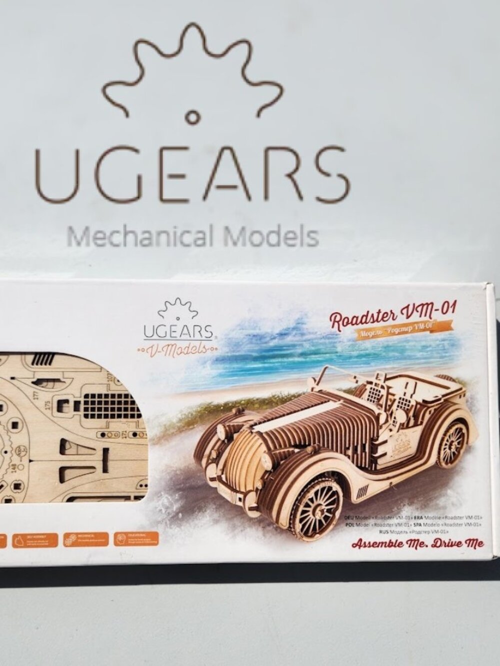 NEW UGEARS Car Roadster Vehicle Model 3D Wooden Puzzle Craft Project Brand new M